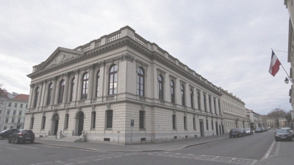 Czy powinienem planować zwiedzanie muzeów w poniedziałki?
